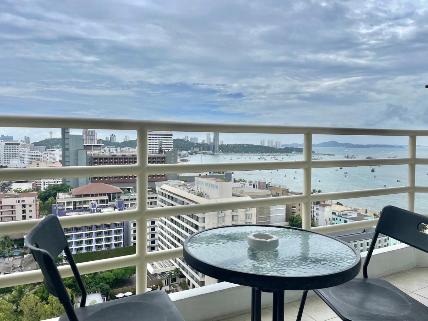 View Talay 6 By Pat 42 Apartment Pattaya Luaran gambar