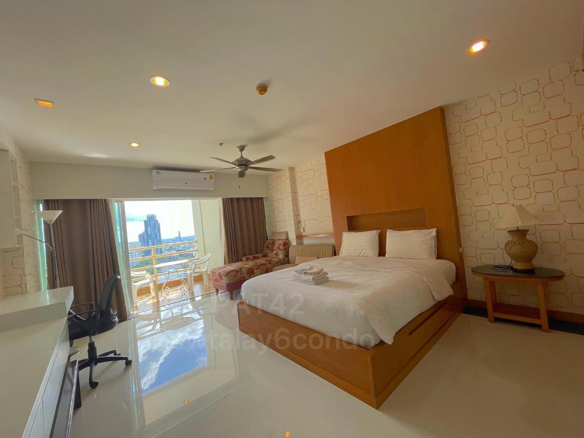 View Talay 6 By Pat 42 Apartment Pattaya Luaran gambar