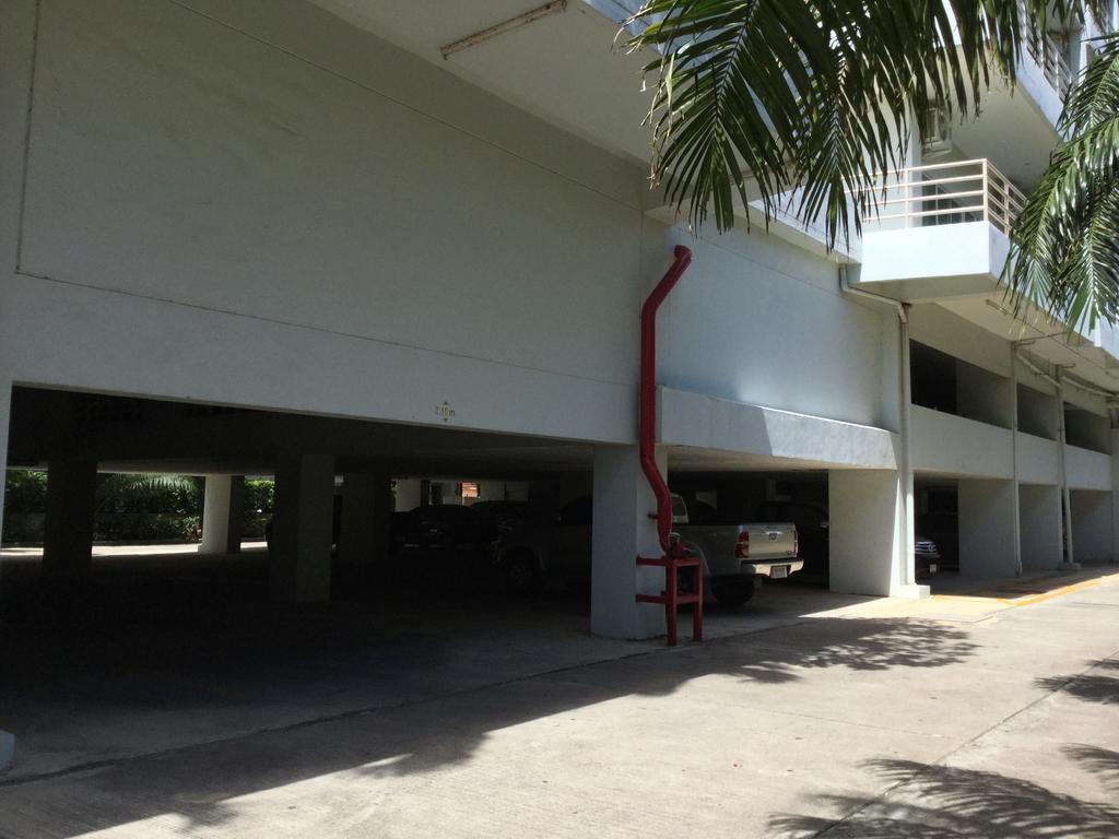 View Talay 6 By Pat 42 Apartment Pattaya Luaran gambar